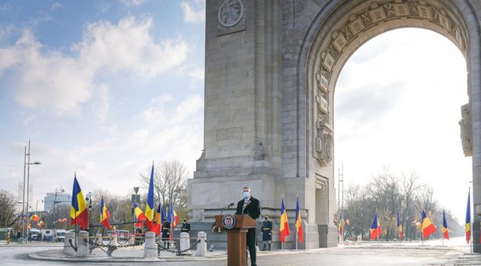 Dan Tapalaga il acuza pe Iohannis de „atac grav la libertatea presei”: „Act de politie politica. In orice stat democratic, seful serviciului secret care a spionat jurnalisti incercand sa le afle sursele trebuie demis urgent”